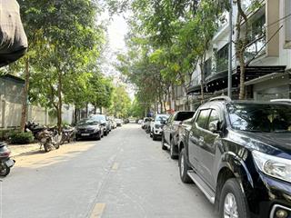 Chỉ 12tỷ  70m2 nhà 4 tầng  phân lô vỉa hè kinh doanh  tại phùng hưng văn quán  gần bv quân y
