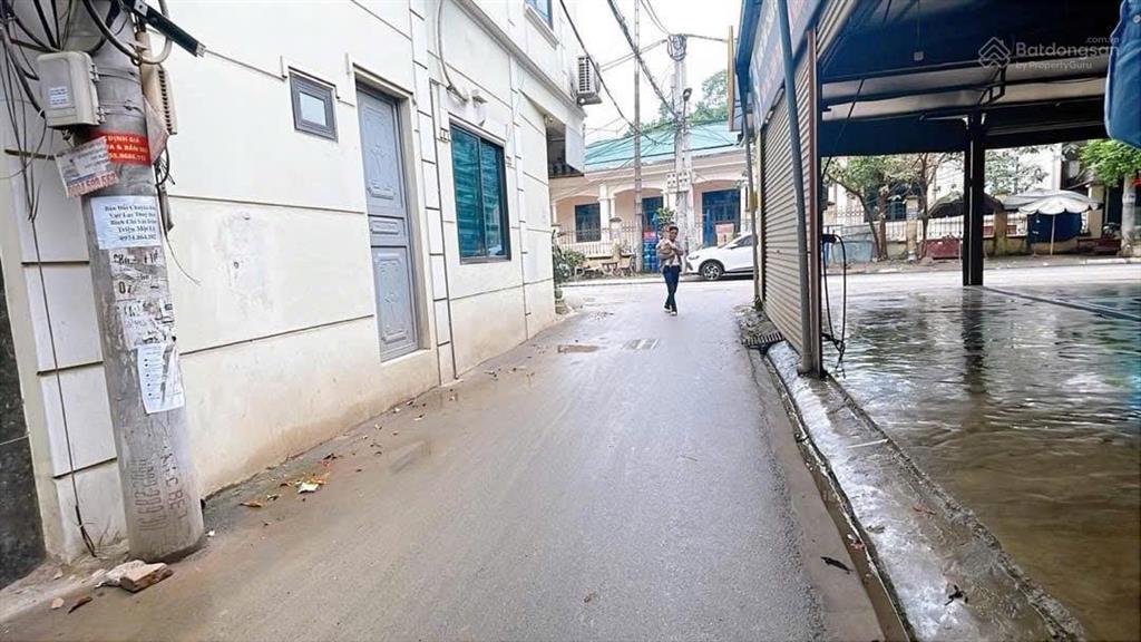 Bán nhà gần trường tiểu học vạn bảo  vạn phúc hà đông  70m2 x 5 tầng oto đỗ cửa  giá chỉ 12ty5