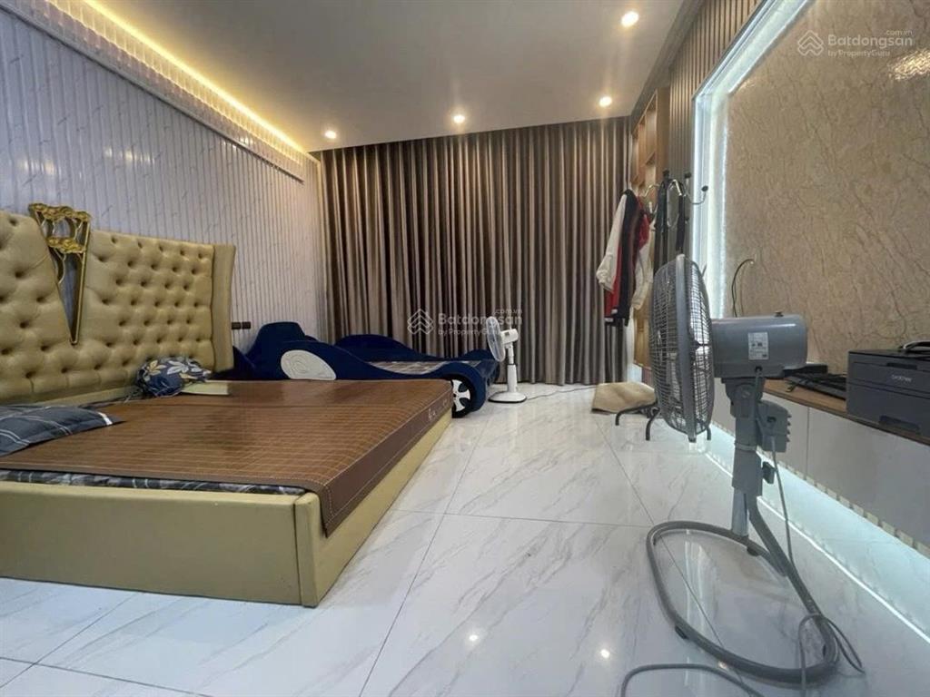 Bán nhà gần trường tiểu học vạn bảo  vạn phúc hà đông  70m2 x 5 tầng oto đỗ cửa  giá chỉ 12ty5