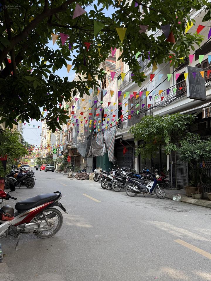 Bán nhà liền kề văn phú cuối tô hiệu  chỉ 14ty8  45m2 x 5t phân lô vỉa hè kinh doanh đường 12m
