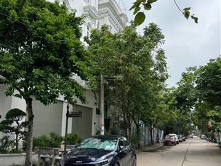 Cần bán gấp lô đất 65m2  ngay ngã tư vạn phúc tố hữu  oto 7 chỗ ra vào thoải mái  giá chỉ 11ty5