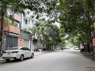 Bán nhà ngô quyền hà đông ngay giáp mặt đường tố hữu chỉ 12ty9 42m2 x 5 tầng thang máy oto đỗ cửa