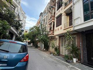 Bán nhà phùng hưngngay sở tư pháp tp hà nộichỉ hơn 8ty phân lô 42m2 x 4 tầng  mt kinh doanh 3m9