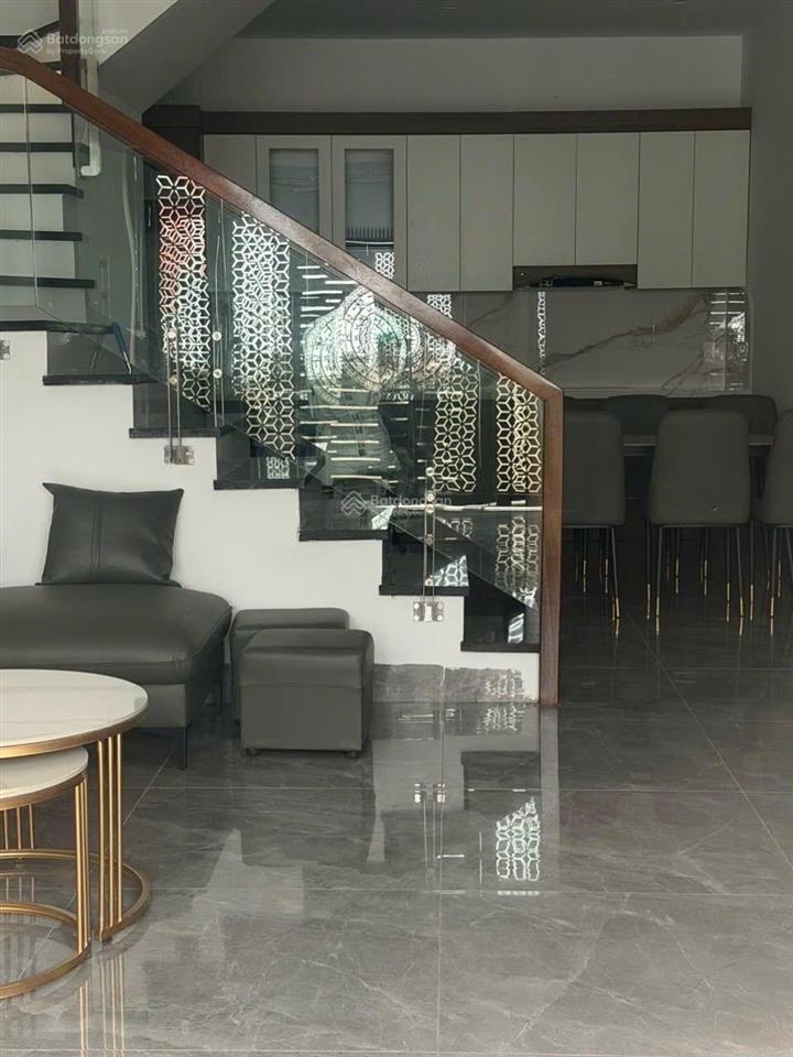 Bán nhà phân lô chiến thắng văn quán chỉ hơn 13ty căn góc  đường 2 oto  43m2 x 4 tầng  mt 5m2