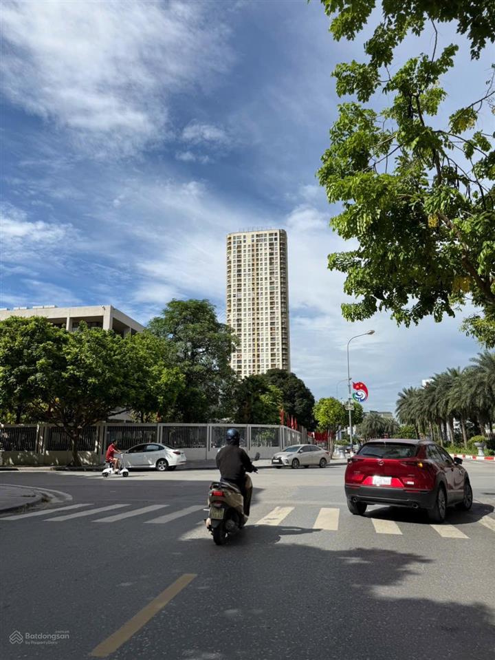 Bán nhà mp lý thường kiệt ngay nhà thi đấu hà đông  40m2 x 5 tầng  chỉ hơn 13ty  phân lô vỉa hè