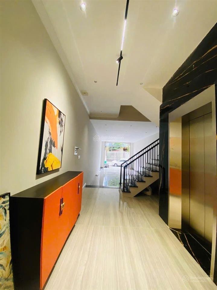 Giảm 5tỷ  bán nhà kđt văn phú  47m2 x 6 tầng thang máy  hơn 15tỷ  ngay metro hà đông