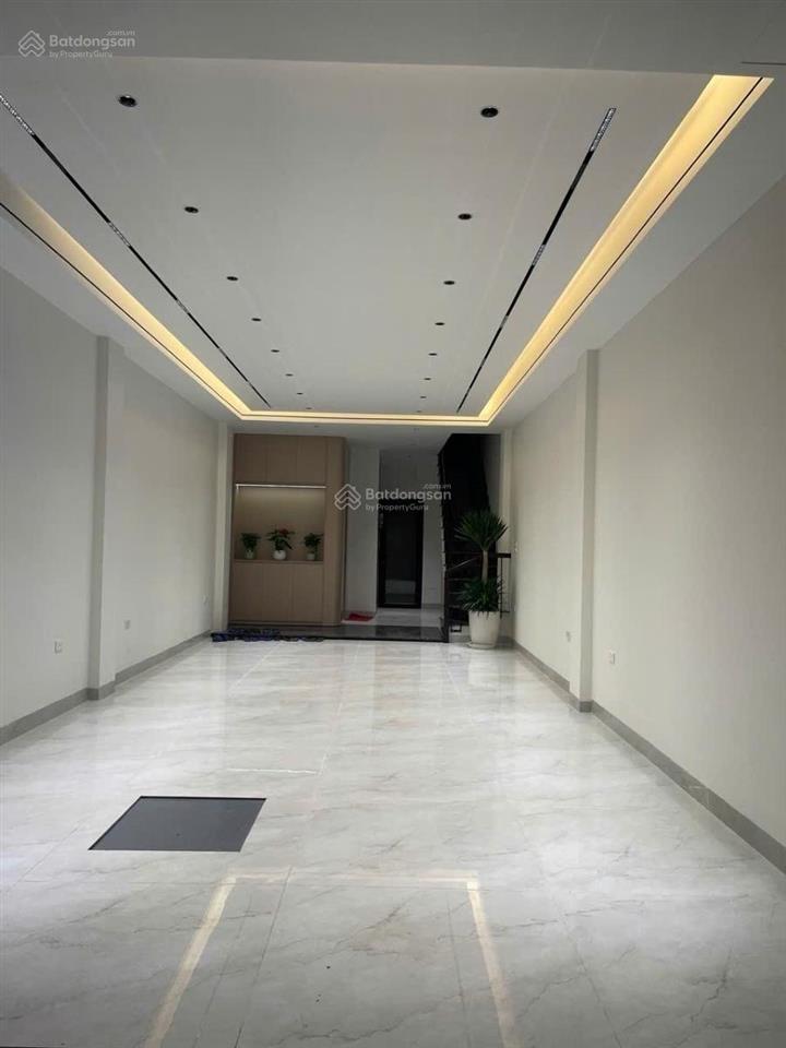 Bán nhà ngay phố vũ trọng khánh  nhìn sang hồ gươm plaza  47m2 x 5 tầng thang máy mt 4mhơn 12ty