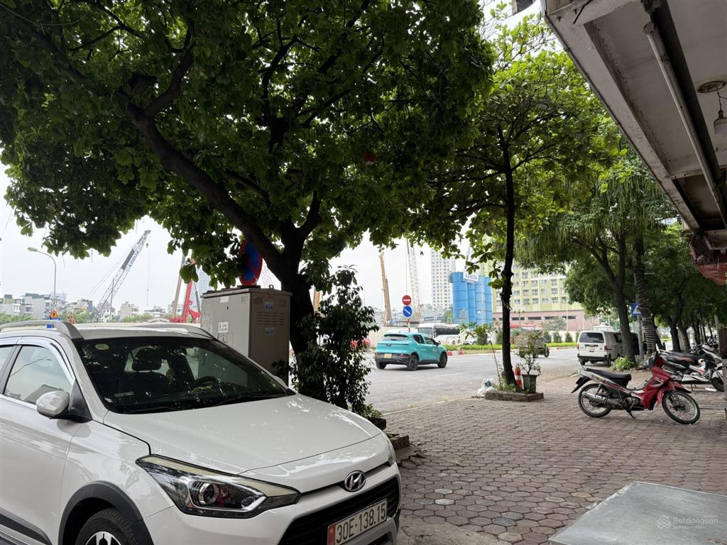 Bán nhà ngay phố vũ trọng khánh  nhìn sang hồ gươm plaza  47m2 x 5 tầng thang máy mt 4mhơn 12ty