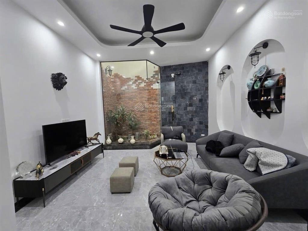 Bán nhà phố nguyễn văn lộc  mỗ lao  70m2 sổ x 5 tầng thang máy  hơn 16ty  đường 2 làn oto