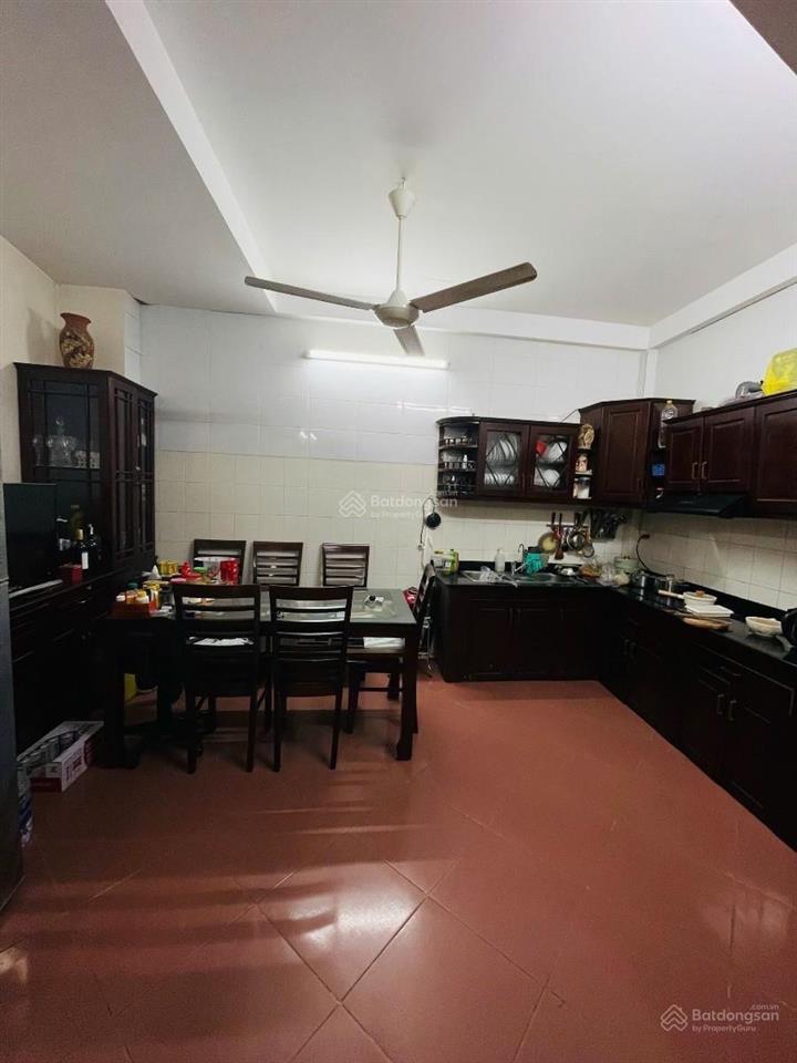 Bán nhà riêng cạnh kđt xa la phùng hưng  39m2 x 5 tầng  căn góc  5tỷ95  ô tô đỗ cửa  ngõ thông