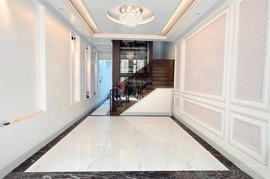 Bán nhà vạn phúc  gần trường tiểu học vạn bảo  45m2 x 5 tầng thang máy  hơn 11 tỷ  oto đỗ cửa