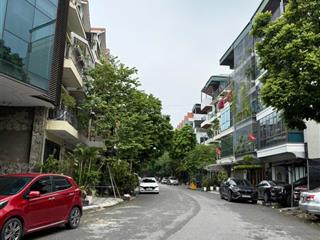 Bán nhà vạn phúc  gần trường tiểu học vạn bảo  45m2 x 5 tầng thang máy  hơn 11 tỷ  oto đỗ cửa