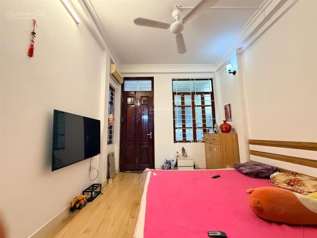 Bán nhà phân lô phố bà triệu cạnh kđt văn quán  đường 2 ô tô tránh  hơn 10 tỷ  45m2 x 4 tầng