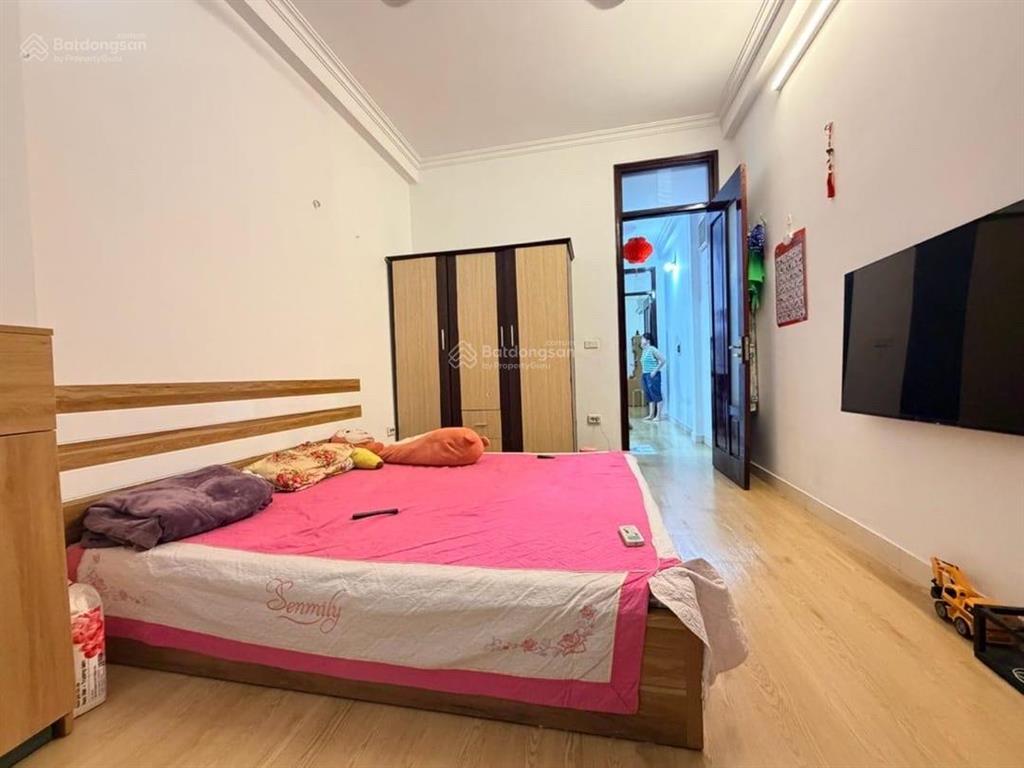 Bán nhà phân lô phố bà triệu cạnh kđt văn quán  đường 2 ô tô tránh  hơn 10 tỷ  45m2 x 4 tầng