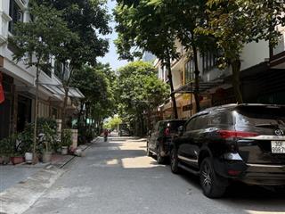 Bán nhà phân lô kđt văn quán  12ty3  nhà 5 tầng full nội thất mới  39m2  vỉa hè kinh doanh