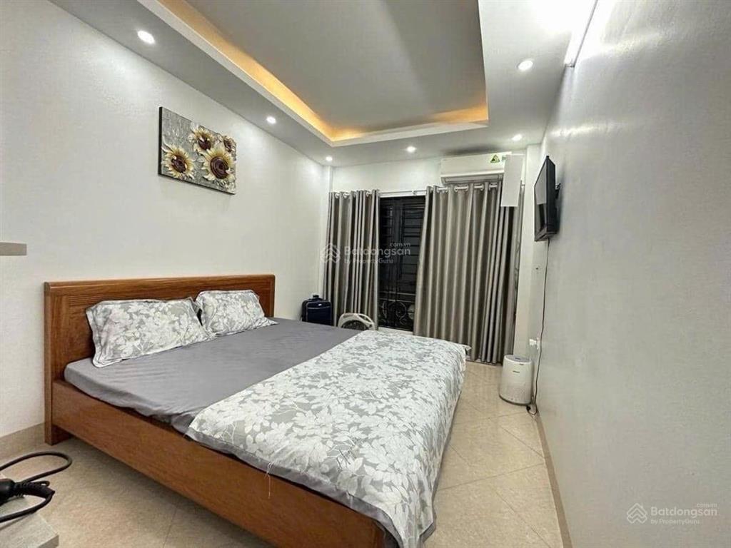 Bán nhà phùng hưng | ngay cầu trắng  36m2 x 5t  oto ngay cổng  chỉ hơn 6 tỷ  pháp lý chuẩn