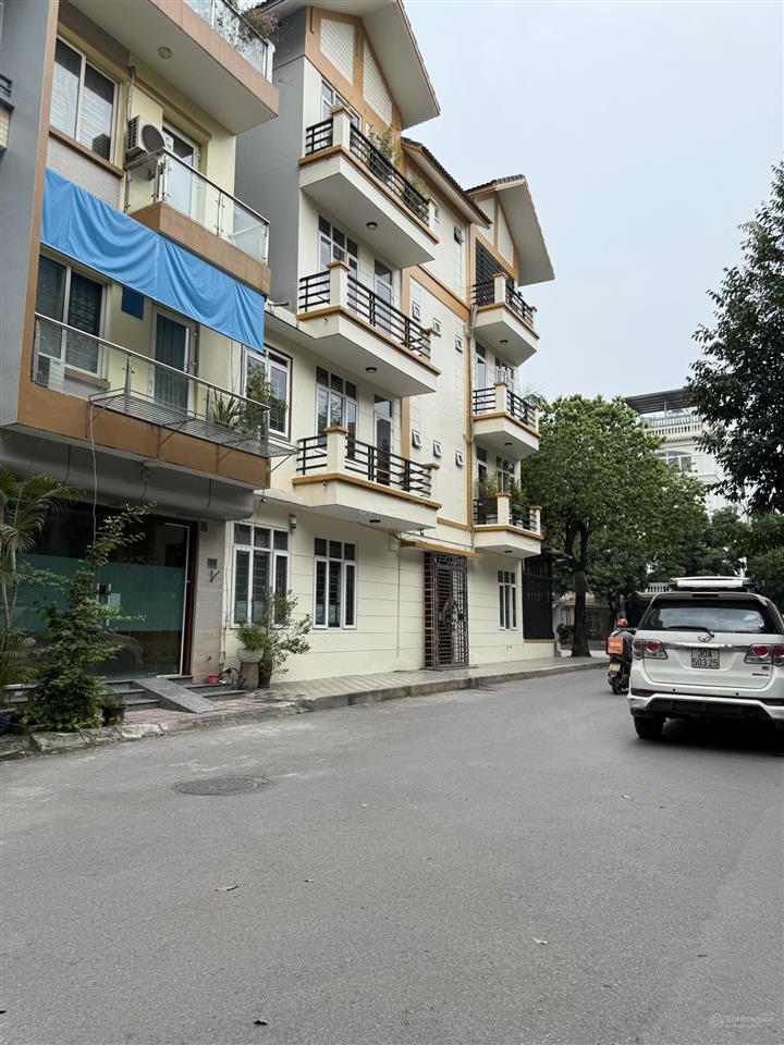 Bán nhà kđt văn quán| ngay gần chung cư new skyline  82m2 x 5t  mt kinh doanh 5m  chỉ nhỉnh 18ty