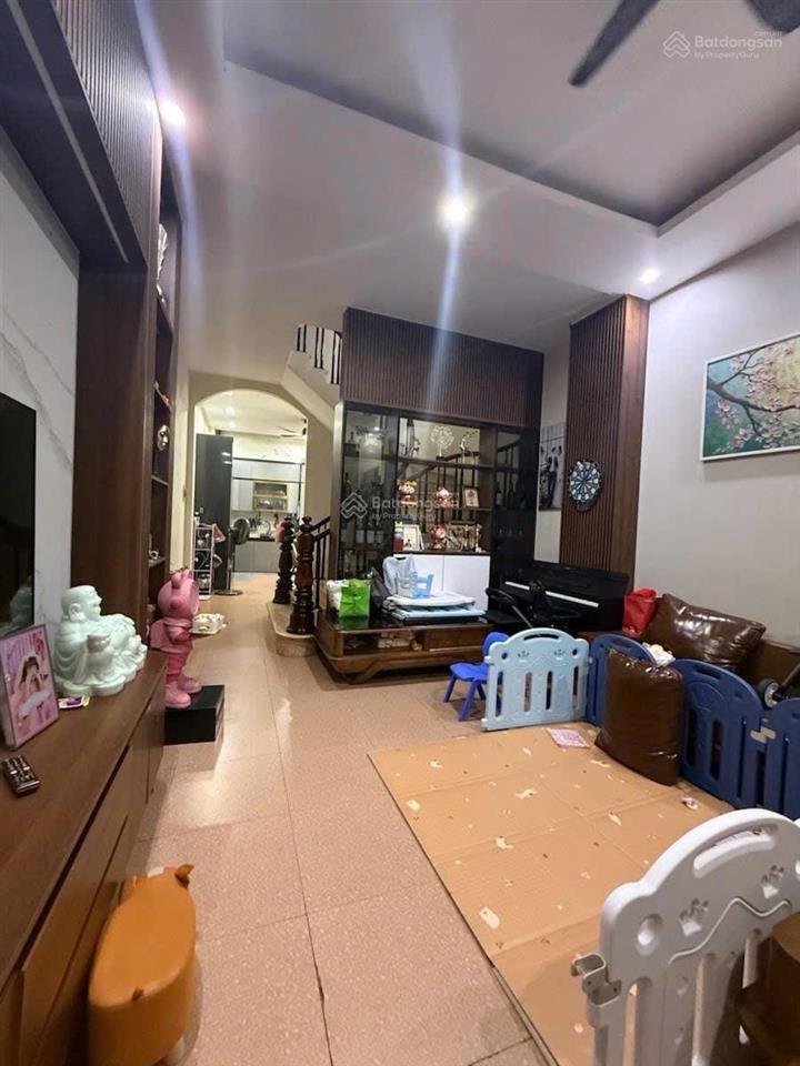 Giảm sốc  63m x 4 tầng  mt 5m  ngay làng việt kiều châu âu  chỉ nhỉnh 11 tỷ