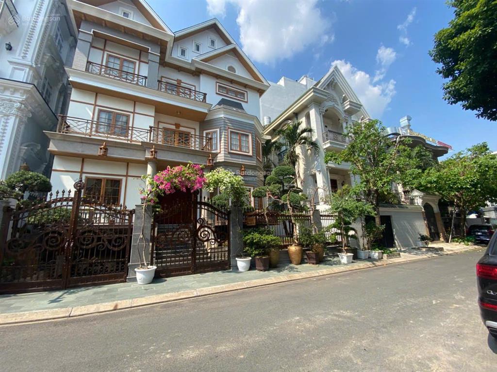 Biệt thự trong khu compound him lam đường phổ quang  dt 15x16m  hầm 4 tầng  ntcc  giá 84 tỷ