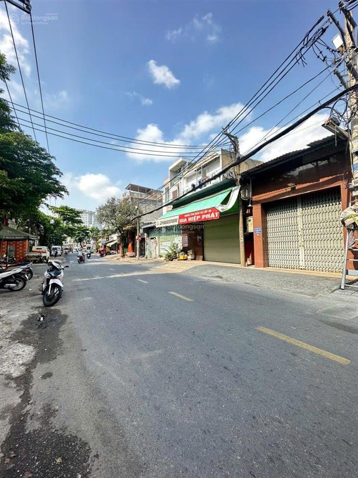 Khan hiếm  mặt tiền đường âu cơ  quận tân bình  dt 12x36  cấp 4  ctxd hầm 7 tầng  giá 50 tỷ