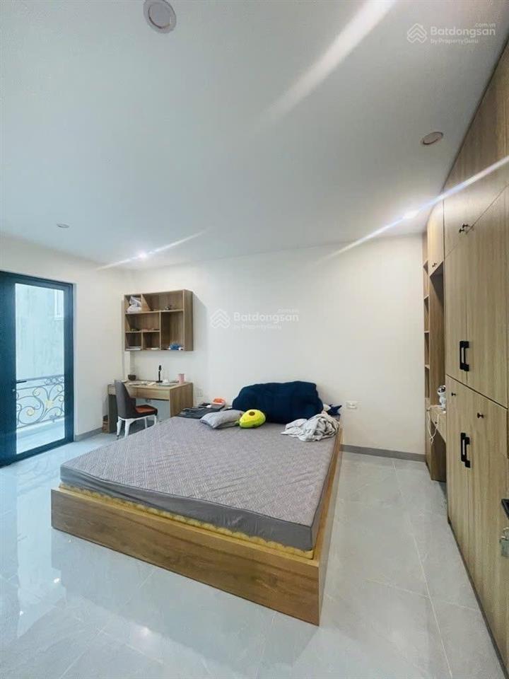 Cần bán gấp nhà gần kđt vin diện tích 46m2 dân xây 4 tầng, full nội thất, ô tô đỗ cổng, giá 4 tỷ 75