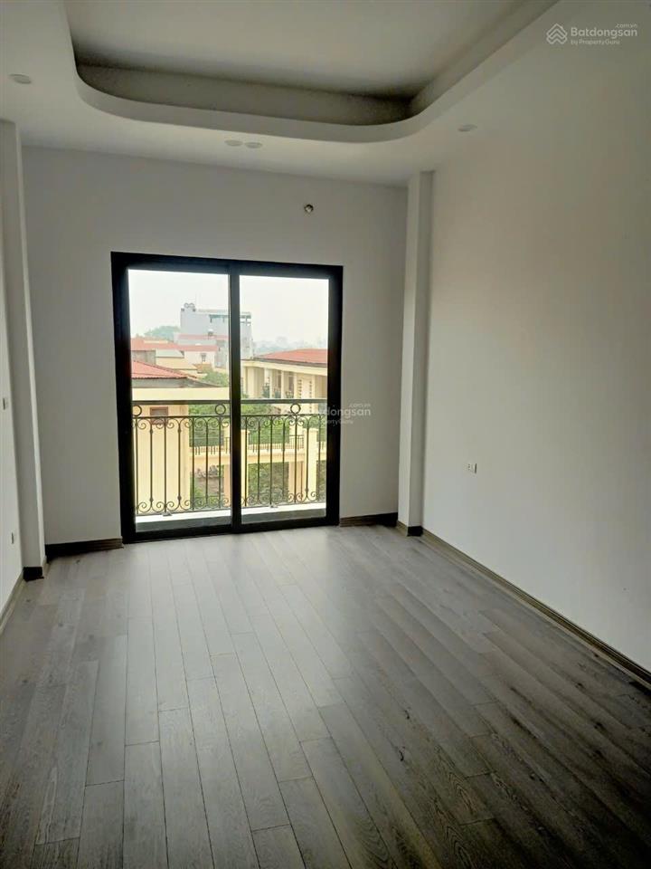 Cần bán nhà gấp gần kđt vin tây mỗ, ô tô đỗ, tránh, nhà 7 tầng thang máy, dt 38m2, giá bán 7 tỷ xíu