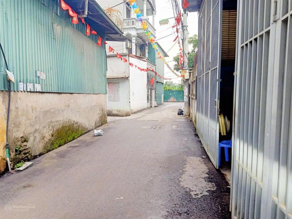 Cần bán mảnh đất gần trung tâm mỹ đình lô góc 3 mặt tiền, ô tô tránh đỗ, 90m² giá bán 12 tỷ