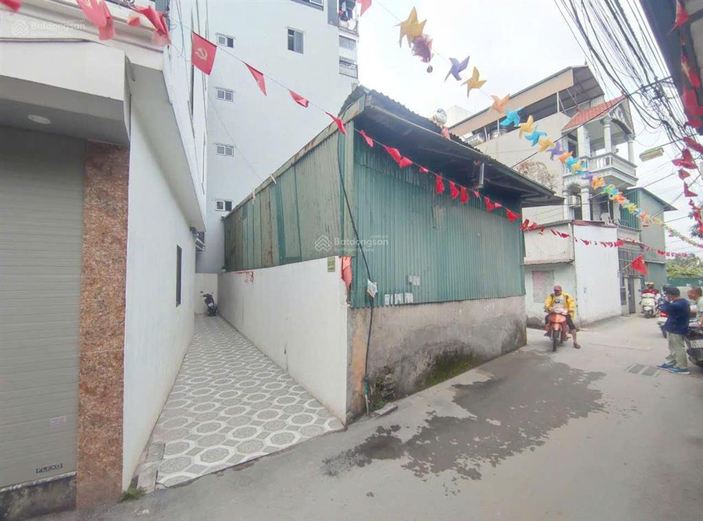 Cần bán mảnh đất gần trung tâm mỹ đình lô góc 3 mặt tiền, ô tô tránh đỗ, 90m² giá bán 12 tỷ