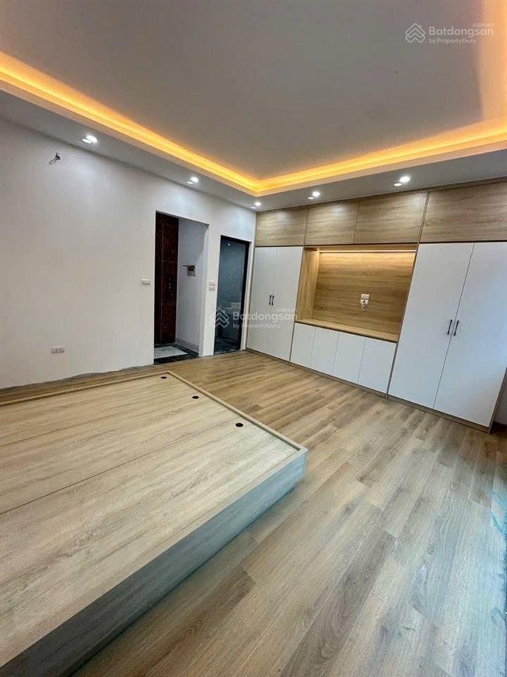 Cần bán gấp nhà tây mỗ, hàng xóm vin, 55m2 5 tầng thang máy, lô góc, cách ô tô vài bước, giá 6 tỷ x