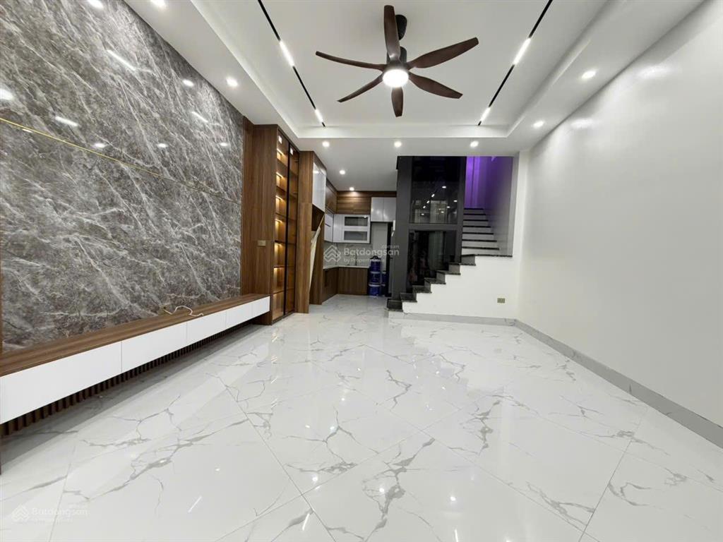 Cần bán nhà gấp gần kđt vin tây mỗ, ô tô đỗ, tránh, nhà 7 tầng thang máy, dt 40m2, giá bán 7 tỷ