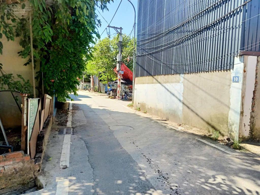 Chính chủ gần bán nhanh lô đất sát đại lộ thăng long, oto đỗ tránh thải mái, dt 48m2 giá bán 2 tỷ 5