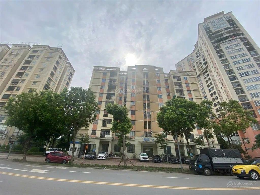 Bán cc 101m2 tại khu đô thị mới resco, giá siêu hời 6,55 tỷ, 3pn, 2wc, bắc từ liêm, hn