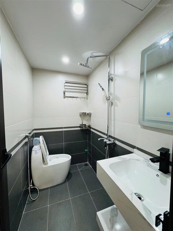 Bán chcc n06 trần quý kiên, trần đăng ninh, cầu giấy. gần đh sư phạm, xuân thủy. 62m2. 5,75 tỷ