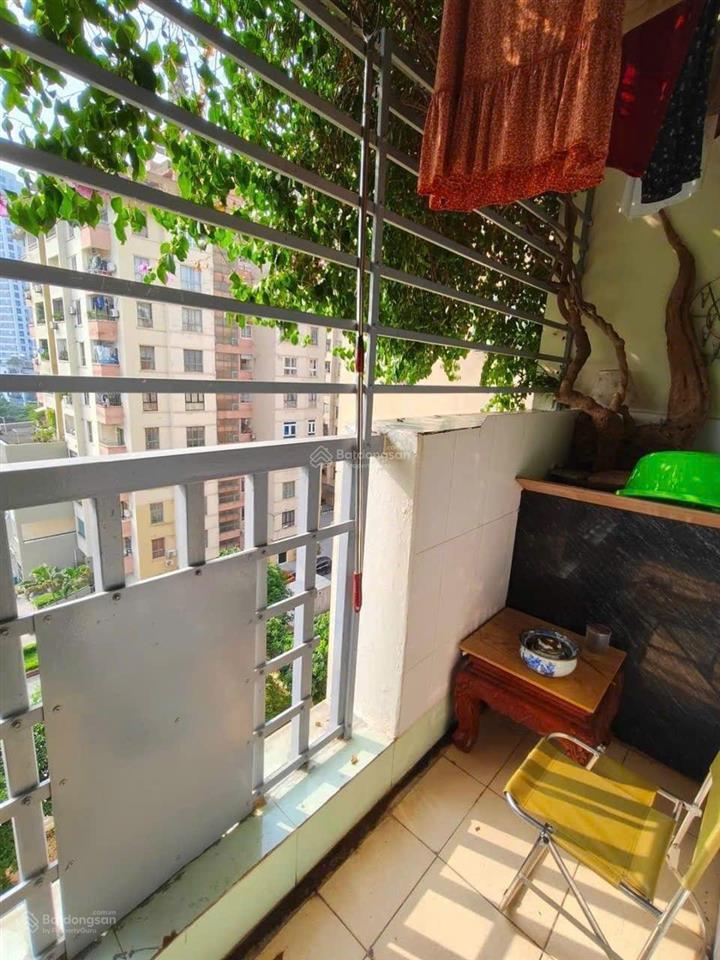 Bán cc kđt resco, cổ nhuế 2 bắc từ liêm. phạm văn đồng, cv hoà bình, mỏ, tài chính. 5,5 tỷ 2pn 2wc