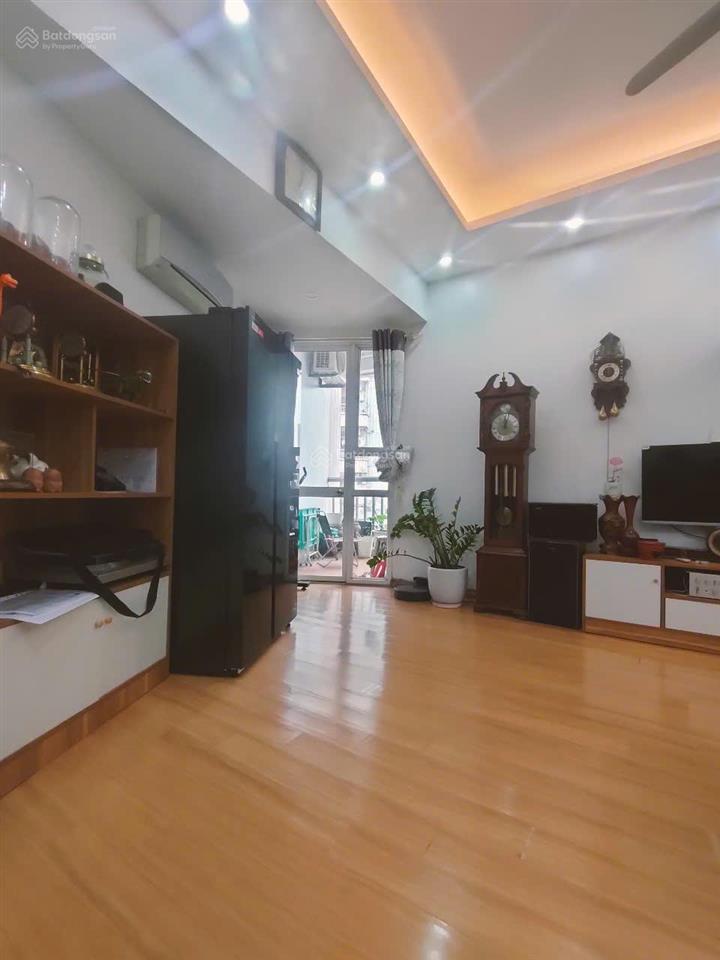 Bán chcc tòa ct5b mễ trì thượng, đl thăng long, nam từ liêm. 109m2. 6,75tỷ. 3n 2wc, full nội thất
