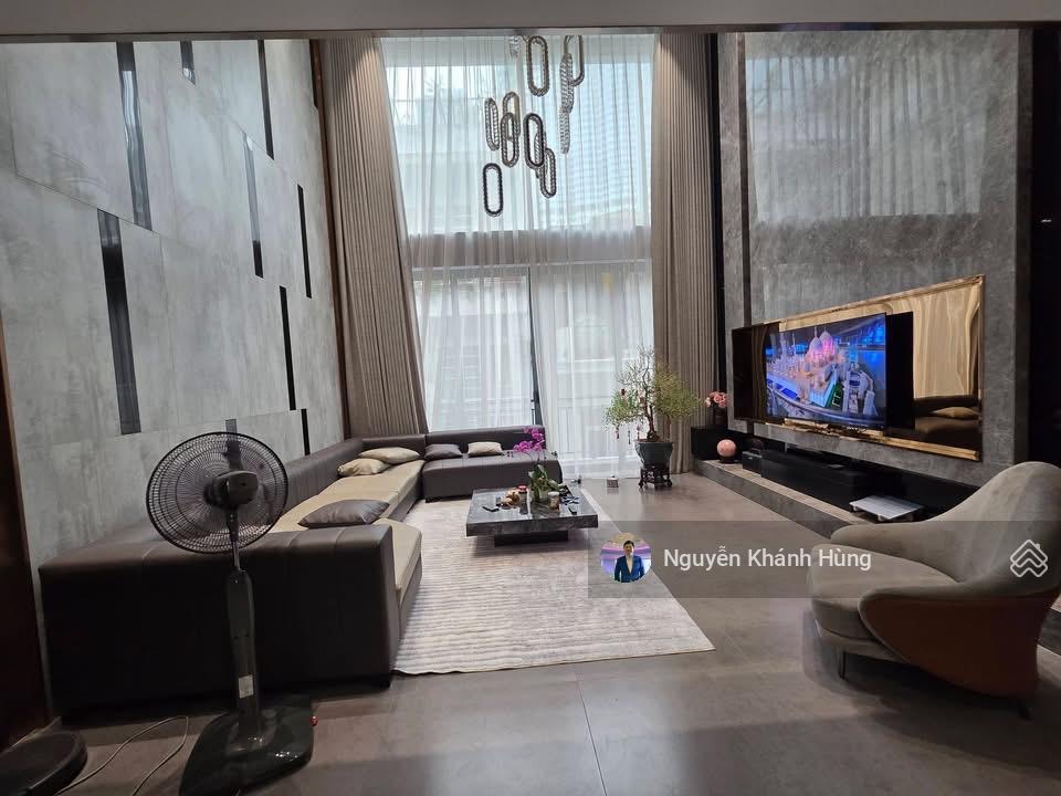 Bán nhà riêng phố nguyễn công hoan, full nội thất xịn, gara ô tô, thang máy, dt 100m2 x 5 tầng