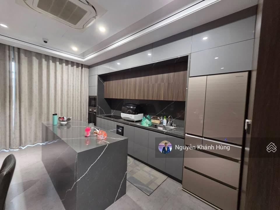 Bán nhà riêng phố nguyễn công hoan, full nội thất xịn, gara ô tô, thang máy, dt 100m2 x 5 tầng