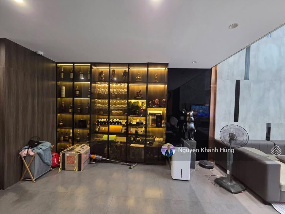 Bán nhà riêng phố nguyễn công hoan, full nội thất xịn, gara ô tô, thang máy, dt 100m2 x 5 tầng