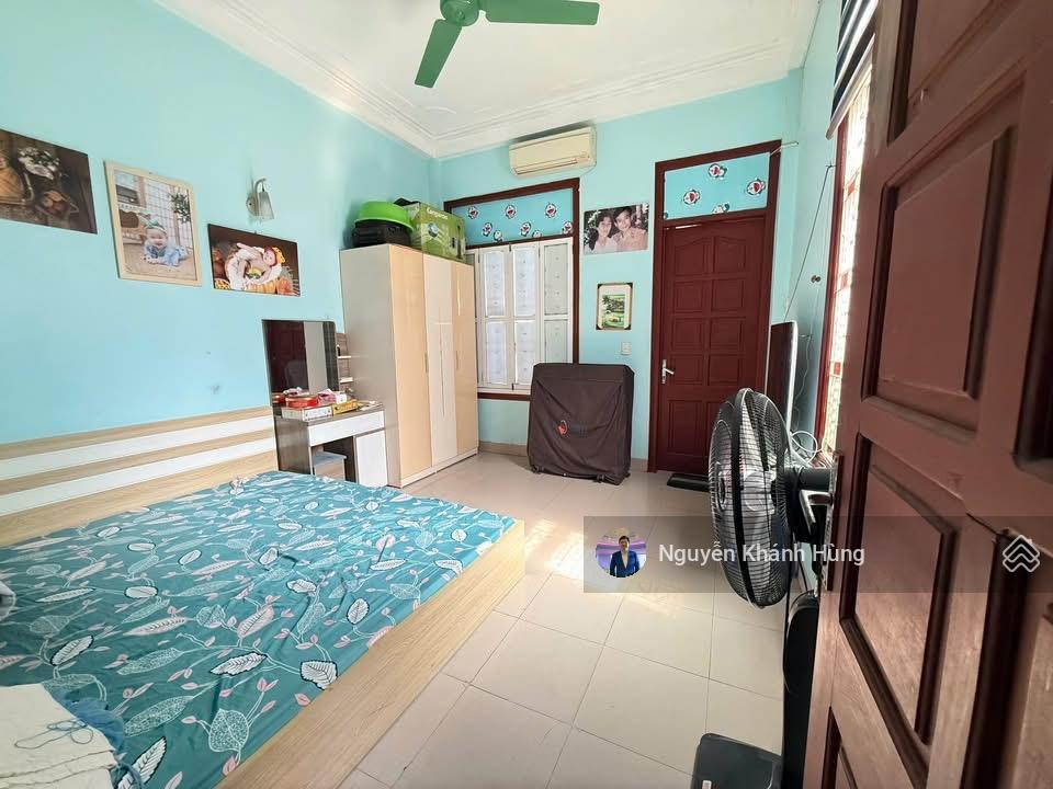 Bán nhà riêng phố quan hoa, 3 thoáng, ô tô qua nhà, gần phố, dt 45m2 x 5 tầng, giá 12.5 tỷ