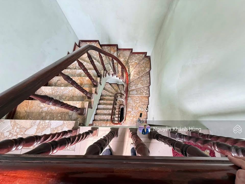 Bán nhà riêng phố quan hoa, 3 thoáng, ô tô qua nhà, gần phố, dt 45m2 x 5 tầng, giá 12.5 tỷ