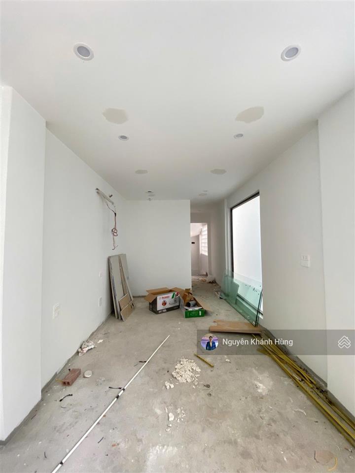 Bán nhà riêng phố đường láng, lô góc, ngõ thông, gần phố, thang máy, dt 40m2 x 6 tầng, giá 12.8 tỷ