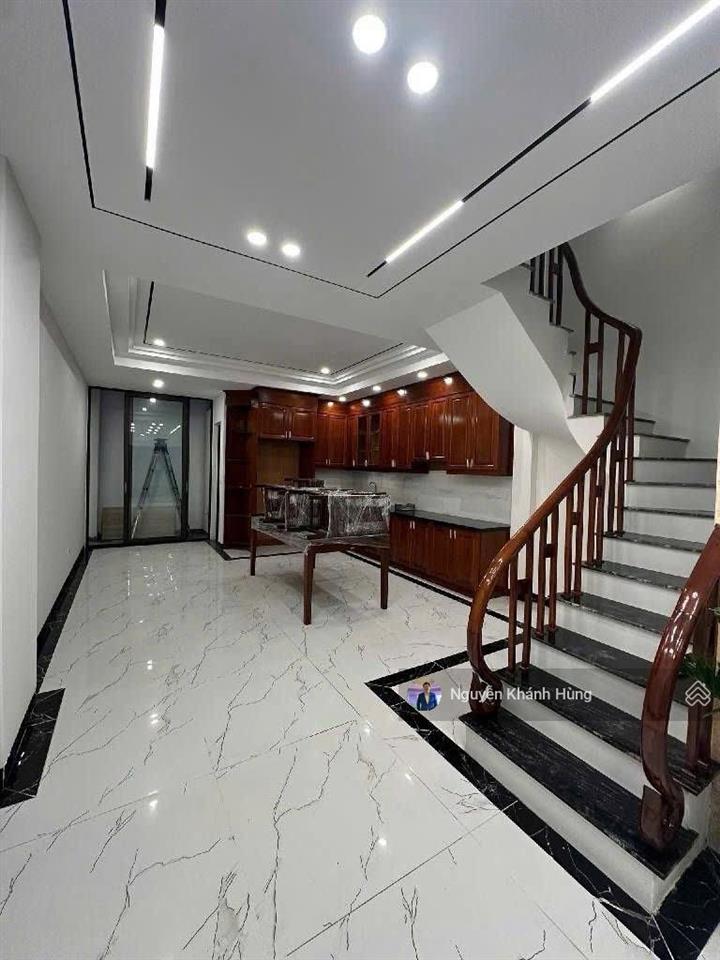 Bán nhà riêng phố ngọc lâm, nhà mới full nội thất, gara ô tô, dt 82 m2 x 6 thang máy giá 19.5 tỷ