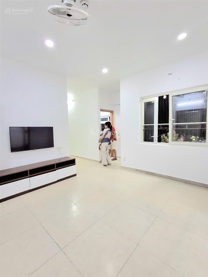 Cg bán chung cư gia phát căn 62m2 2pm2wc  giá 3.5 tỉ  có sổ, hỗ trợ vay