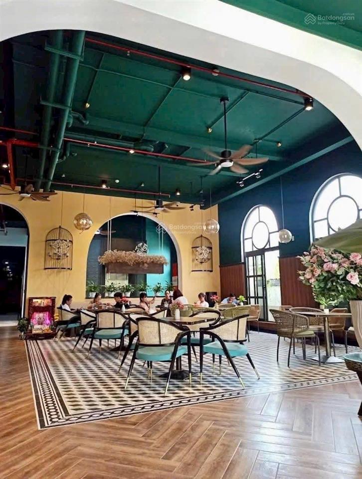 Bán tòa nhà căn hộ dịch vụ 100 phòng thu nhập lên đến 800tr/th quận 7