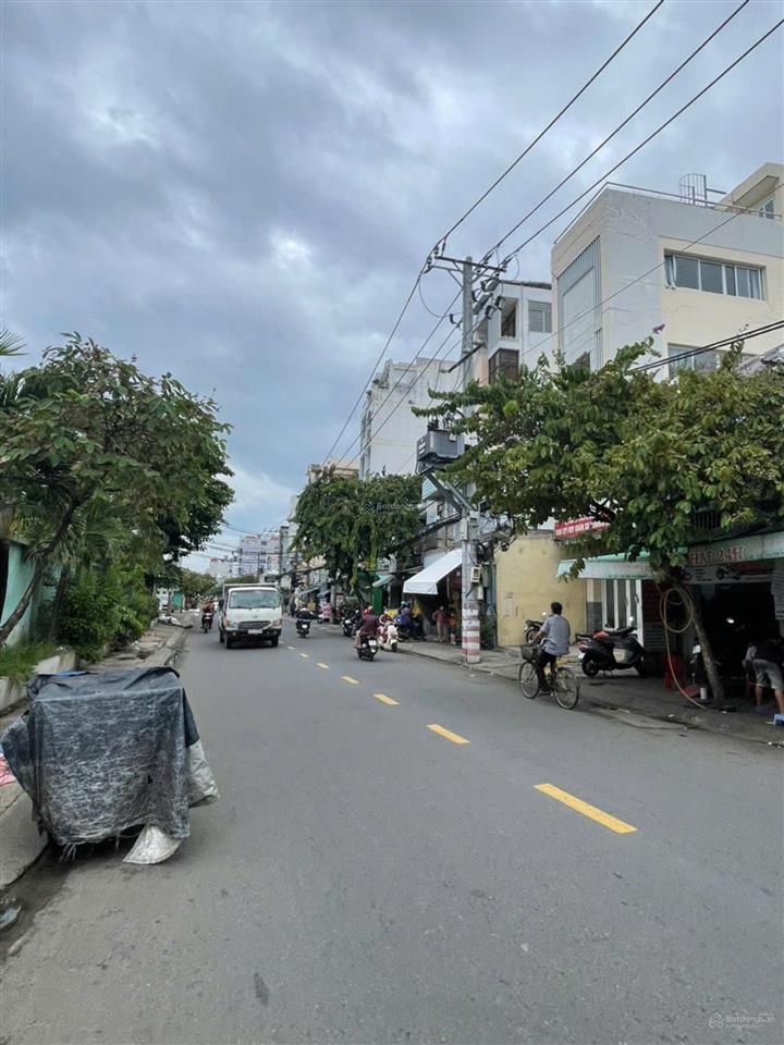 Bán nhà mặt tiền tôn thất thuyết, p3, q4. dt 4.2x22m, giá 18.5 tỷ