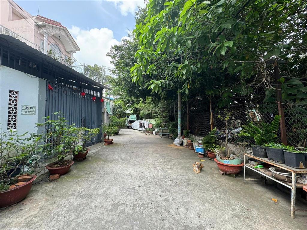 Nhà cấp 4 man thiện q9  80m2 ngang 4 sổ vuông 5.5 tỷ