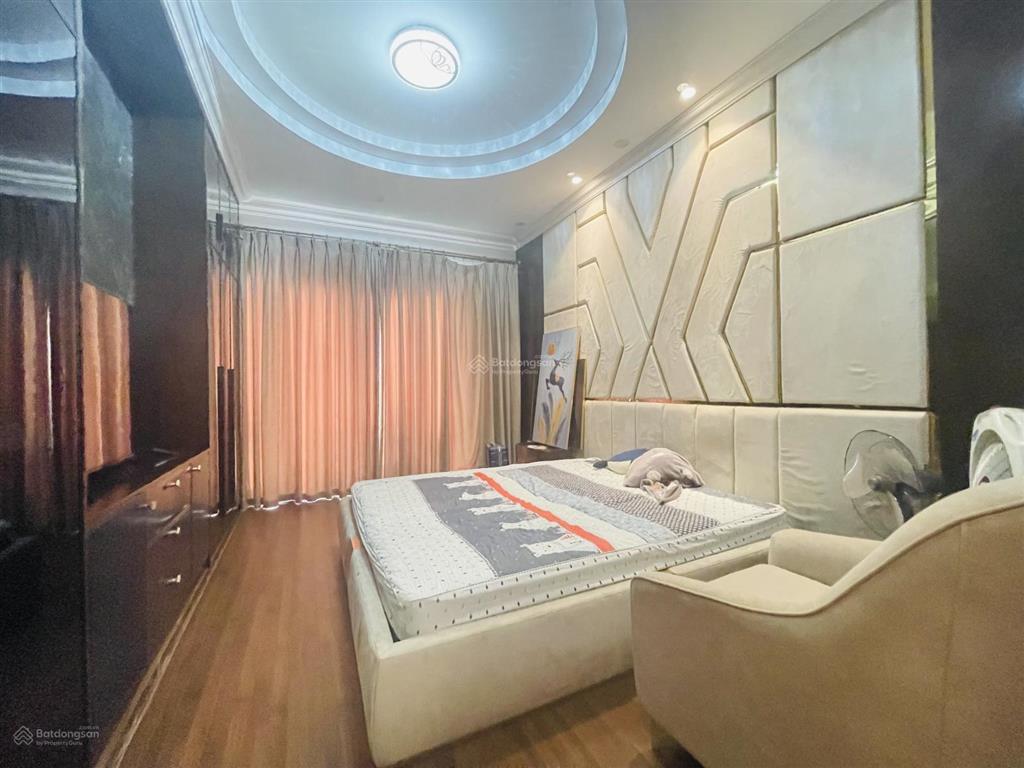 Hàng độc phân lô pháo đài láng, lô góc 65m  6t  mt 4.5m  thang máy  vỉa hè  ô tô tránh  24 tỷ