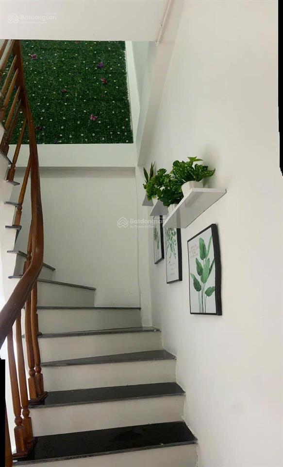 Hàng hiếm lô góc ngõ quận ủy 68 cầu giấy 40m 5 tầng x mt 4.5m giá 7,8 tỷ