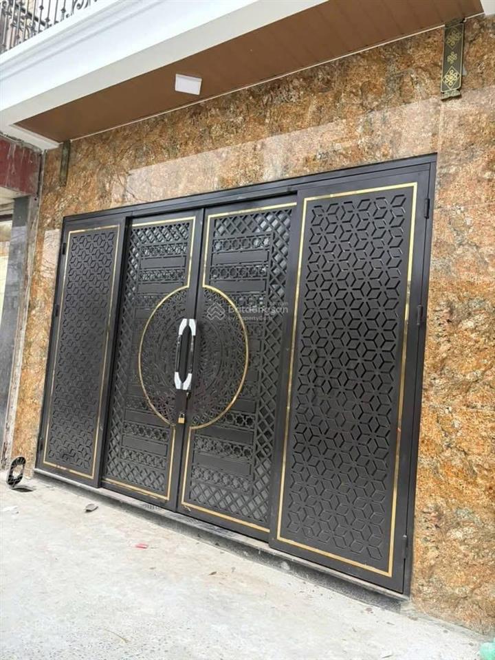 Siêu phẩm phân lô vip chùa láng ô tô tránh, dừng đỗ ngày đêm 56m 4t mt 4,7m  15,2 tỷ