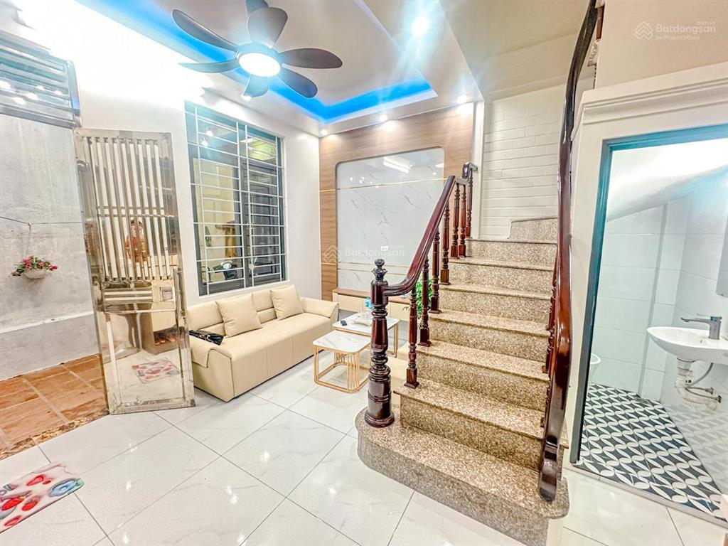 Hiếm tầm tiền nhà đẹp minh khai 32m, 5 tầng, mt 5m chỉ 5,5 tỷ!